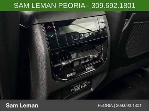 New 2025 Jeep Grand Cherokee L Laredo image 25