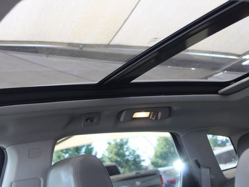 Used 2012 Cadillac SRX Performance image 17