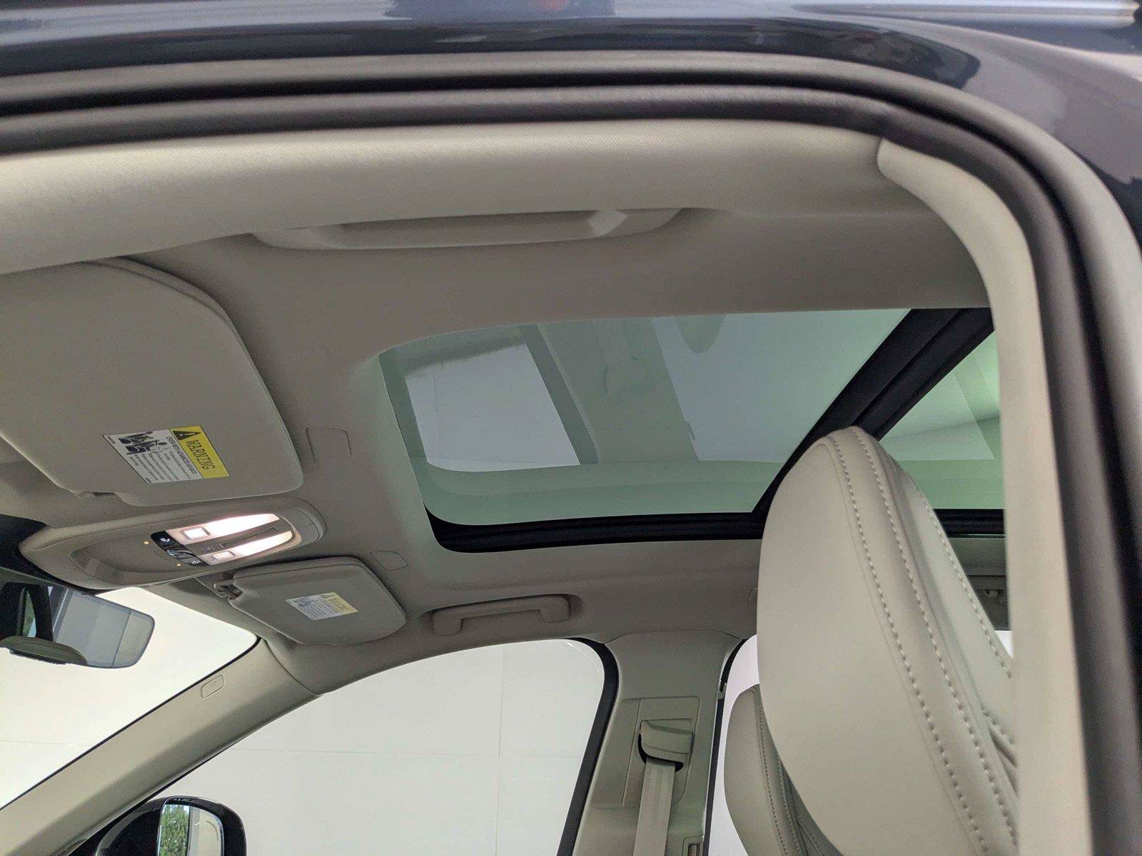 Used 2026 Volvo XC90 B6 Ultra w/ Protection Package Premier AWD/4WD image 16