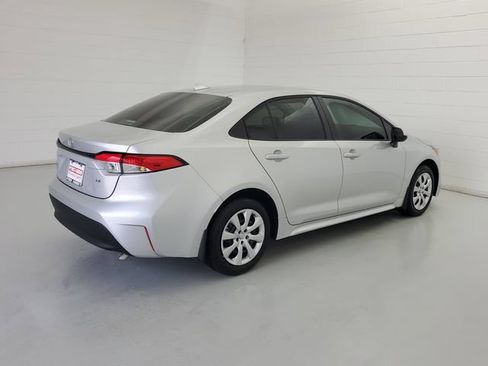 Used 2026 Toyota Corolla LE FWD image 4
