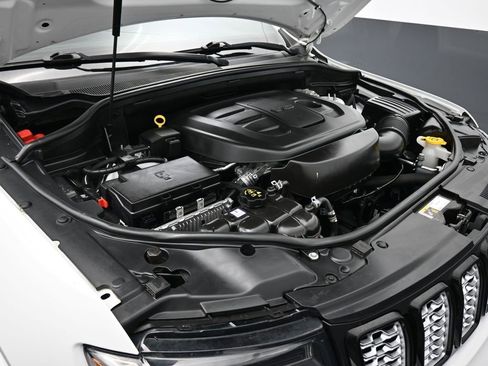 Used 2020 Jeep Grand Cherokee Altitude image 51