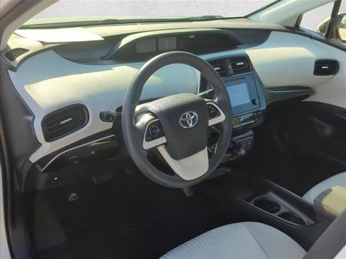 Used 2018 Toyota Prius Two image 13