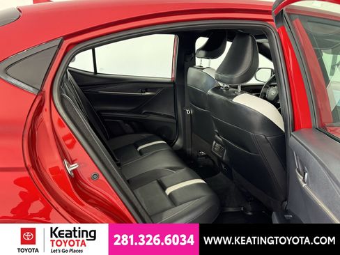 Used 2025 Toyota Camry SE FWD image 18