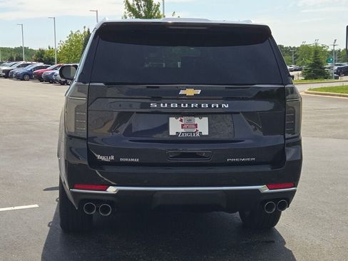 Used 2026 Chevrolet Suburban Premier AWD/4WD image 15