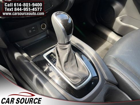 Used 2018 Nissan Rogue S FWD image 23