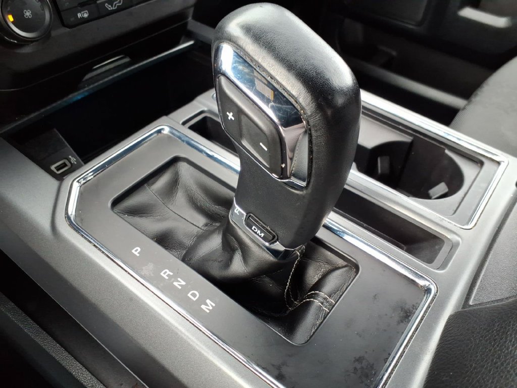 Used 2020 Ford F150 XLT w/ Equipment Group 302A Luxury AWD/4WD image 18