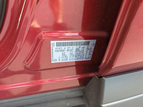 Certified 2025 Nissan Rogue SL FWD image 50