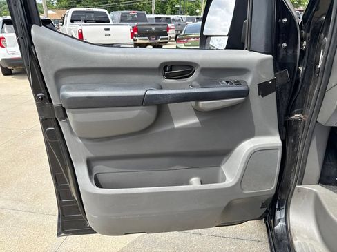 Used 2013 Nissan NV 2500 SV w/ Side Curtain Airbag Pkg RWD image 21