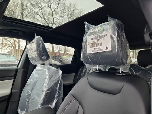 New 2026 Jeep Compass Limited w/ Sun, Sound & Navigation Group image 23