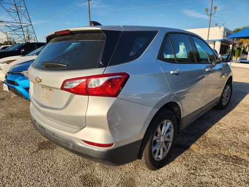 Used 2018 Chevrolet Equinox LS FWD image 6