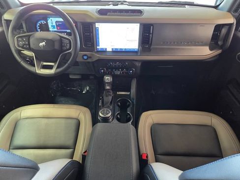 Used 2024 Ford Bronco Wildtrak AWD/4WD image 17