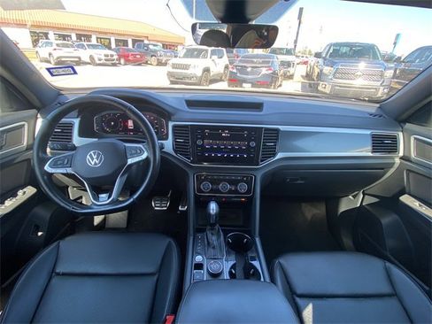 Used 2023 Volkswagen Atlas Cross Sport SEL R-Line image 17