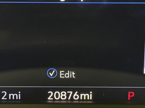 Used 2024 Cadillac XT6 Sport w/ Technology Package image 16