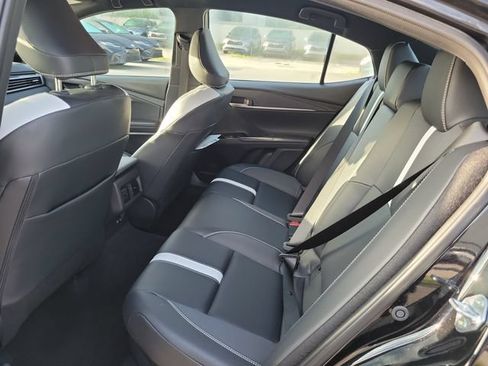 Used 2026 Toyota Camry Hybrid w/ Multimedia Upgrade Package FWD image 8