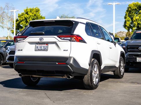 Used 2024 Toyota RAV4 XLE image 9