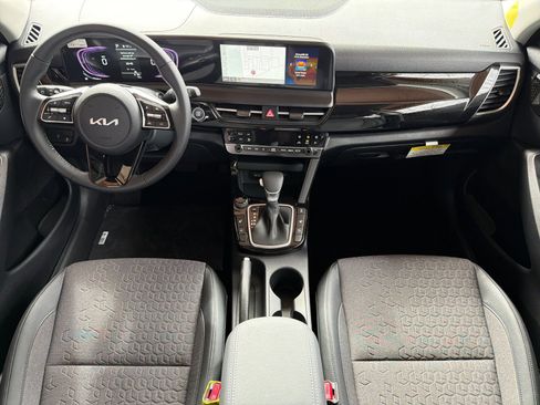 New 2026 Kia Seltos S image 13