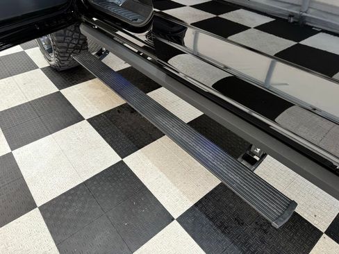 New 2026 Ford F250 Lariat w/ Black Appearance Package image 28