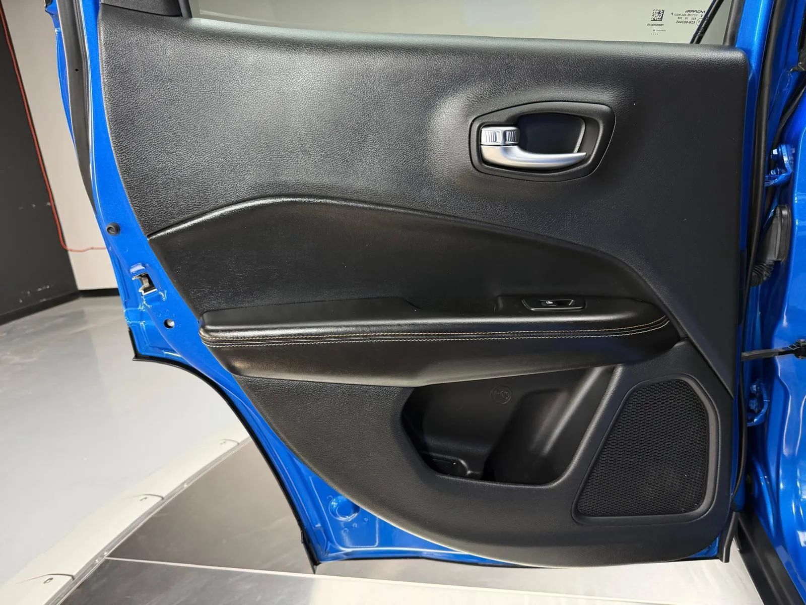 Used 2020 Jeep Compass Latitude FWD image 16