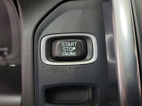 Used 2013 Volvo XC60 3.2 image 29