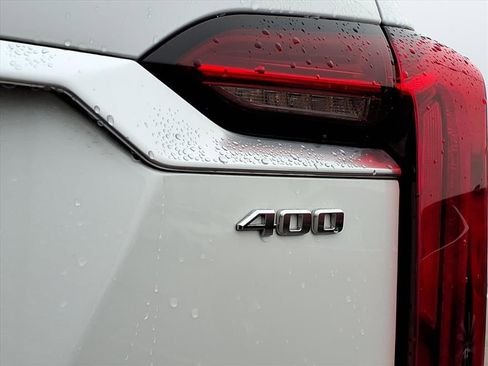 Used 2024 Cadillac XT6 Premium Luxury w/ LPO, Floor Liner Package image 10