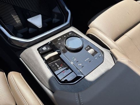 Used 2025 BMW X3 xDrive30i w/ Convenience Package image 16