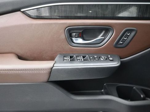 Used 2024 Honda Pilot Elite image 24