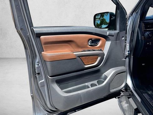 Used 2023 Nissan Titan Platinum Reserve w/ Moonroof Package RWD image 17