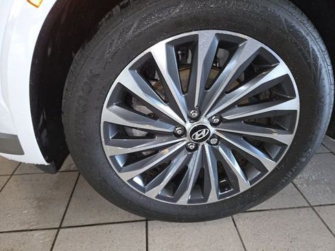 Used 2025 Hyundai Palisade Calligraphy FWD image 10