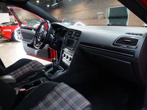 Used 2016 Volkswagen GTI S image 49