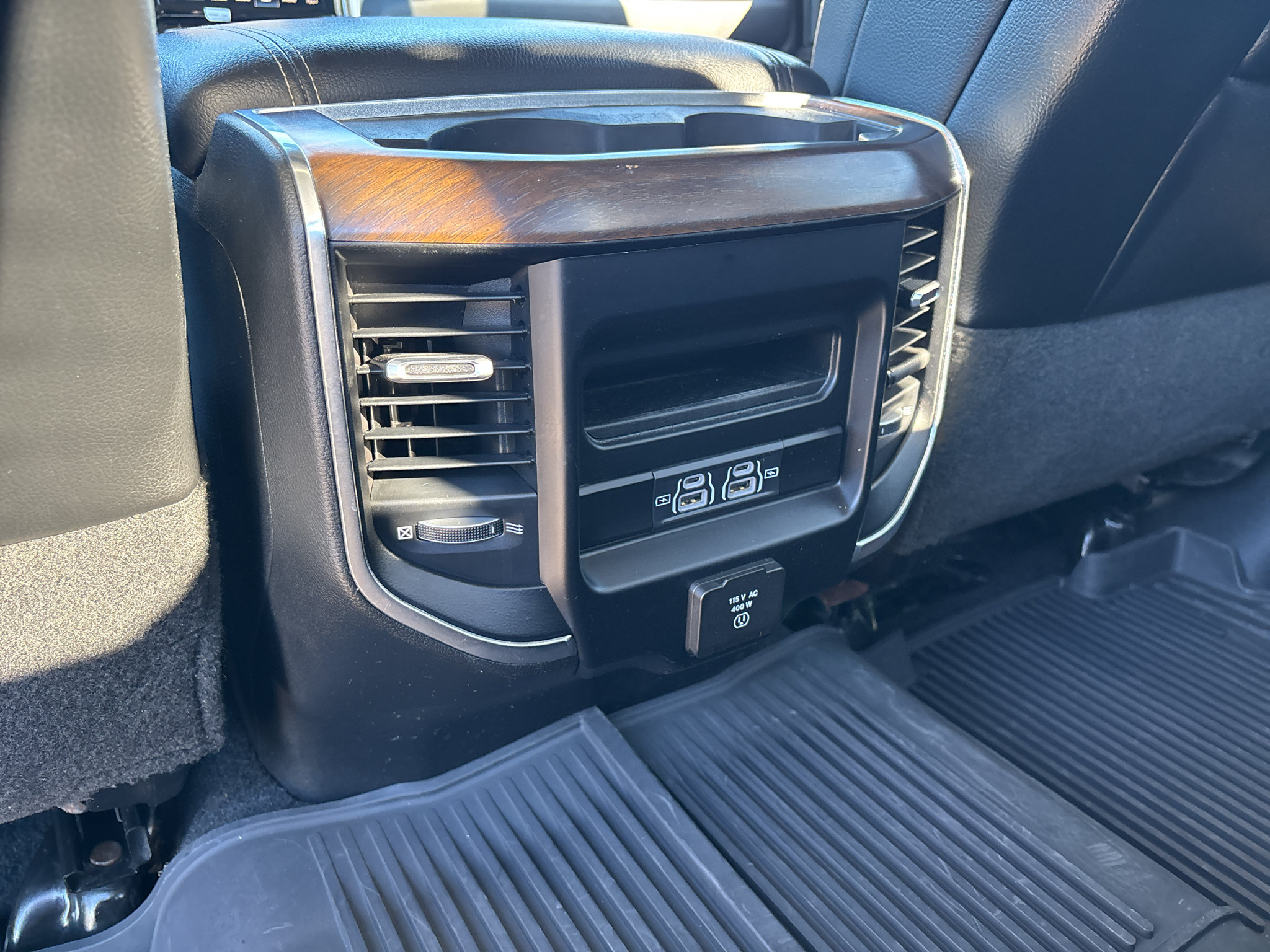 Used 2023 RAM 2500 Laramie AWD/4WD image 25