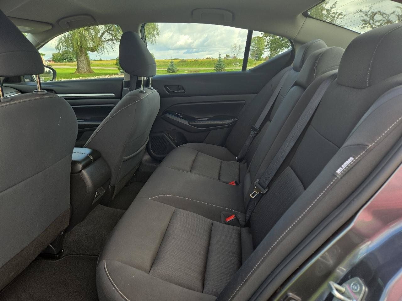 Used 2023 Nissan Altima 2.5 SV FWD image 9