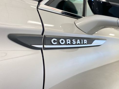 Used 2023 Lincoln Corsair Reserve w/ Equipment Group 202A AWD/4WD image 13