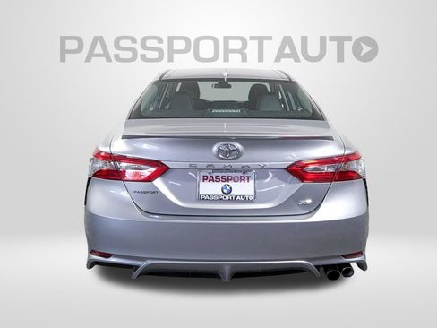 Used 2019 Toyota Camry SE FWD image 6