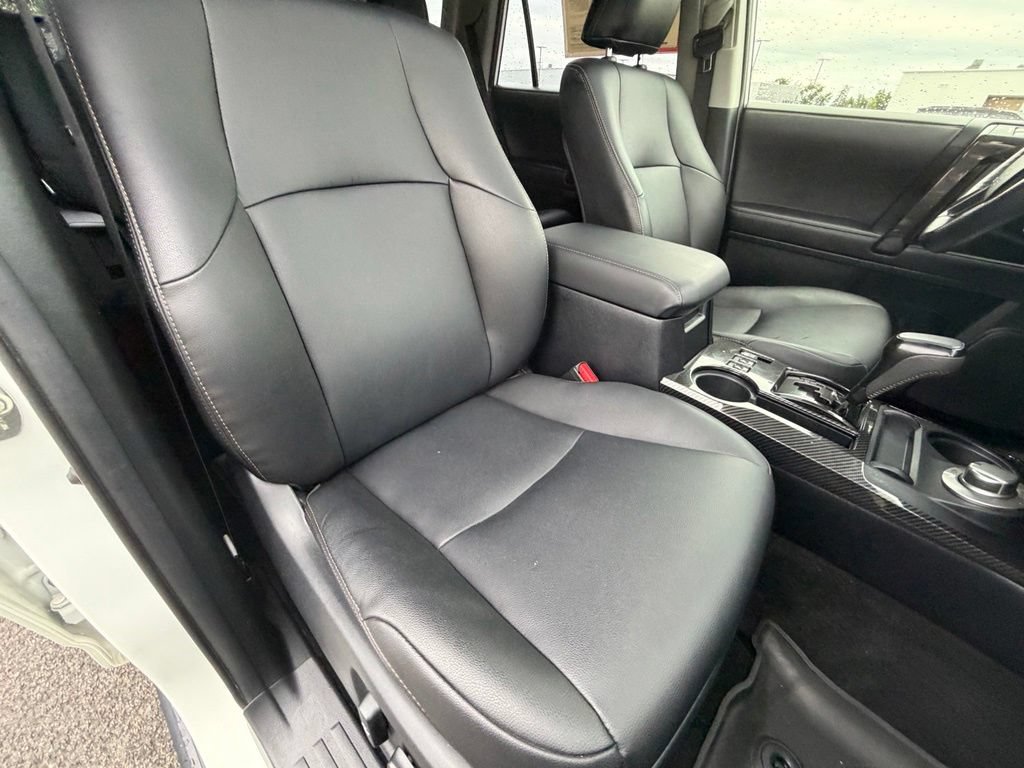 Used 2023 Toyota 4Runner 40th Anniversary SE AWD/4WD image 51