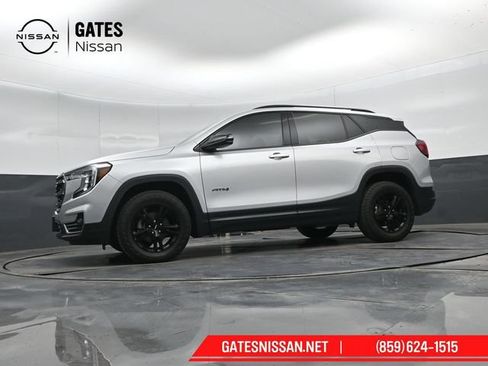 Used 2022 GMC Terrain AT4 w/ LPO, Floor Liner Package AWD/4WD image 39