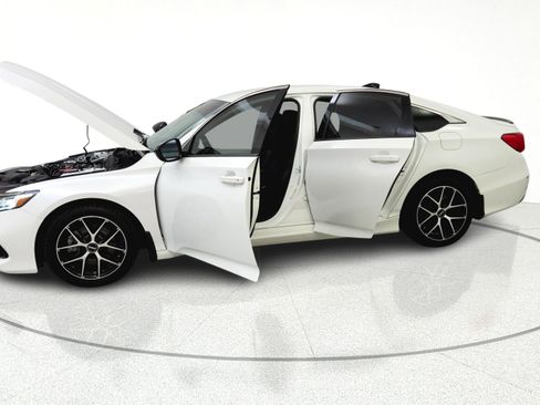 Used 2022 Honda Accord Sport Special Edition image 11