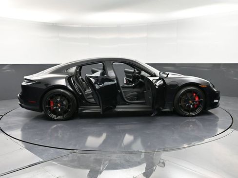 New 2025 Porsche Taycan GTS image 39