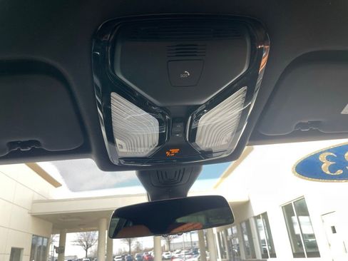 Used 2023 BMW X6 xDrive40i w/ Premium Package image 16