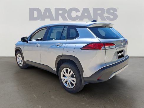 Used 2025 Toyota Corolla Cross L FWD image 4