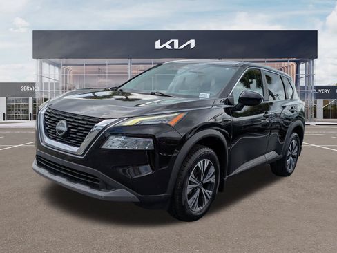 Used 2023 Nissan Rogue SV FWD image 6