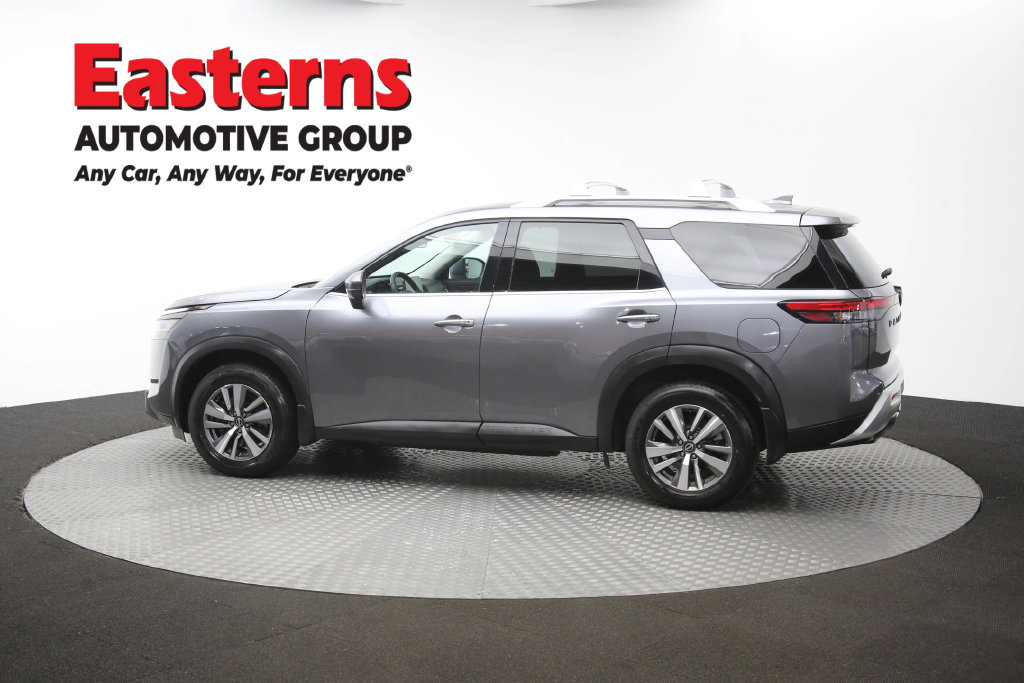 Used 2024 Nissan Pathfinder SL w/ Black Appearance Package AWD/4WD image 65