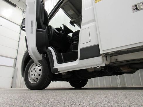 Used 2016 RAM ProMaster 2500 w/ Interior Convenience Group image 36