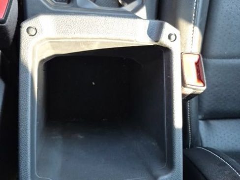Used 2021 Volkswagen Tiguan SE w/ Panoramic Sunroof Package AWD/4WD image 26