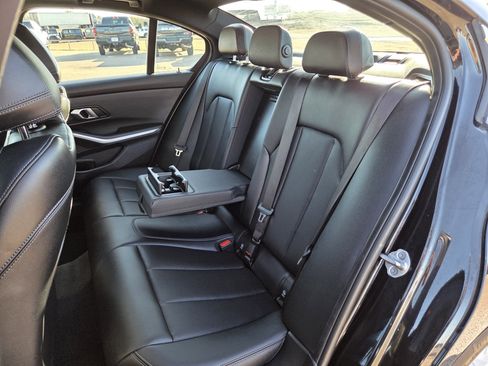 Used 2025 BMW 330i Sedan image 22