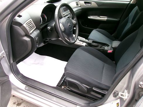 Used 2010 Subaru Impreza Outback Sport image 13