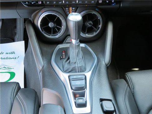 Used 2017 Chevrolet Camaro SS RWD image 8