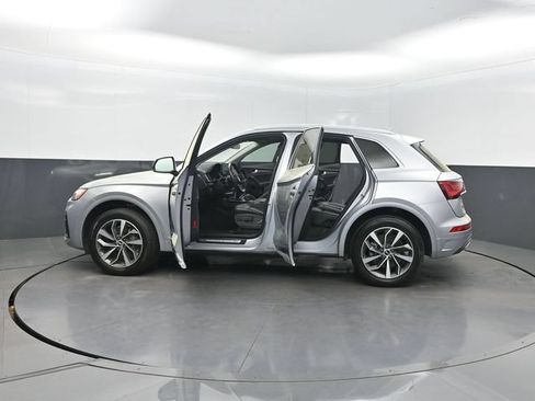 Used 2021 Audi Q5 2.0T Premium w/ Convenience Package AWD/4WD image 43