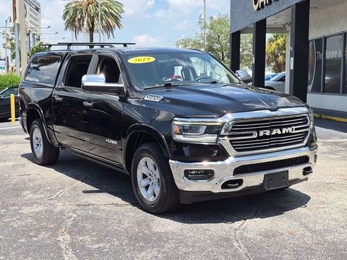 Used 2019 RAM 1500 Laramie AWD/4WD image 3