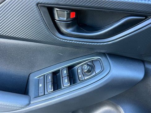 Used 2024 Subaru Crosstrek 2.0i Premium image 11