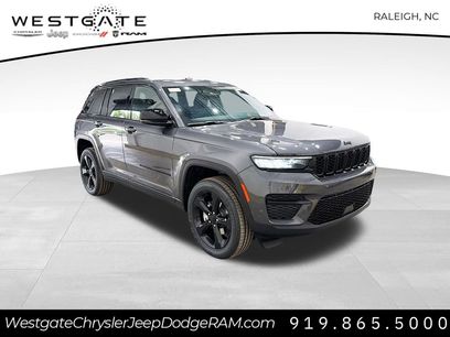 New 2025 Jeep Grand Cherokee Laredo